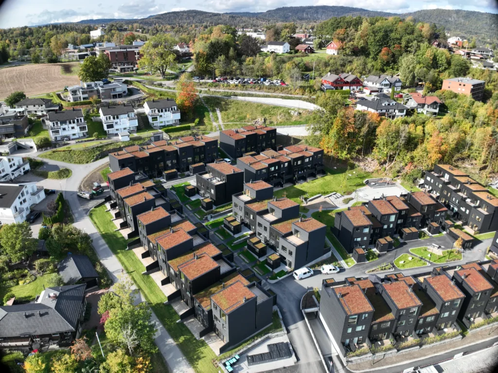Kjonebråten, Asker